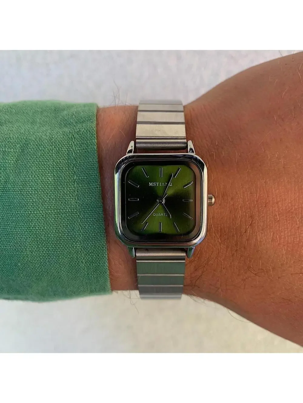 2000s Y2k style silver square watch. Classy sporty style watch. Stainless